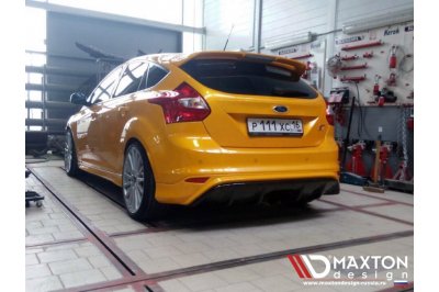 Накладка на задний бампер RS 2015 Look на Ford Focus III ST